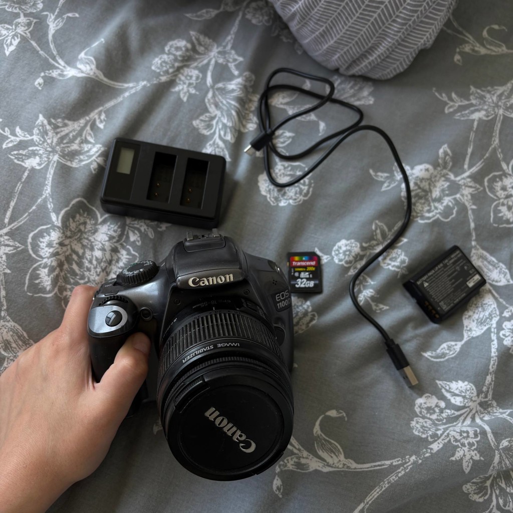 Фотоаппарат Canon eos 1100D