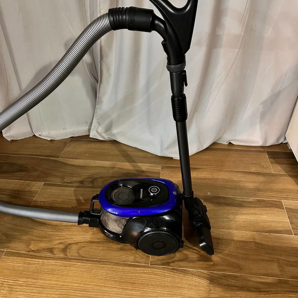 Пылесос Samsung VC18M21A0SB/EV