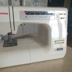 Электрическая швейная машинка Janome 7518A - фото 2