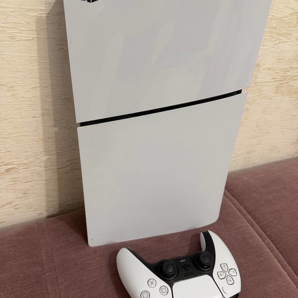 PlayStation 5 PS 5 slim