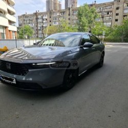 Honda Accord Hybrid - фото 4