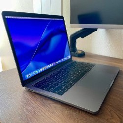 MacBook Pro 2017 - фото 3