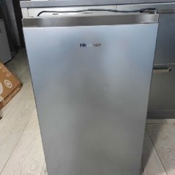 Холодильник Hisense RS12DR - фото 3