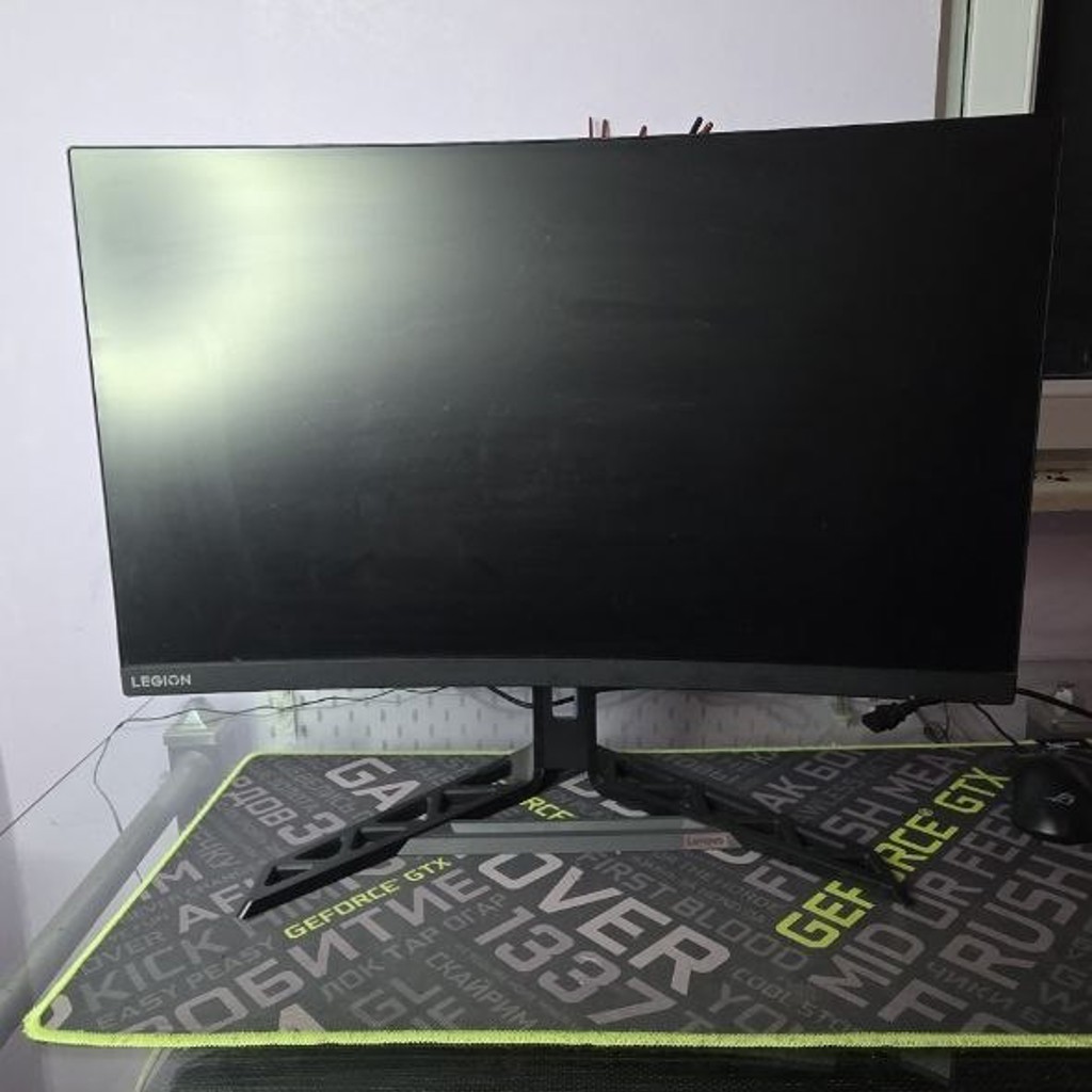 Монитор Lenovo Legion