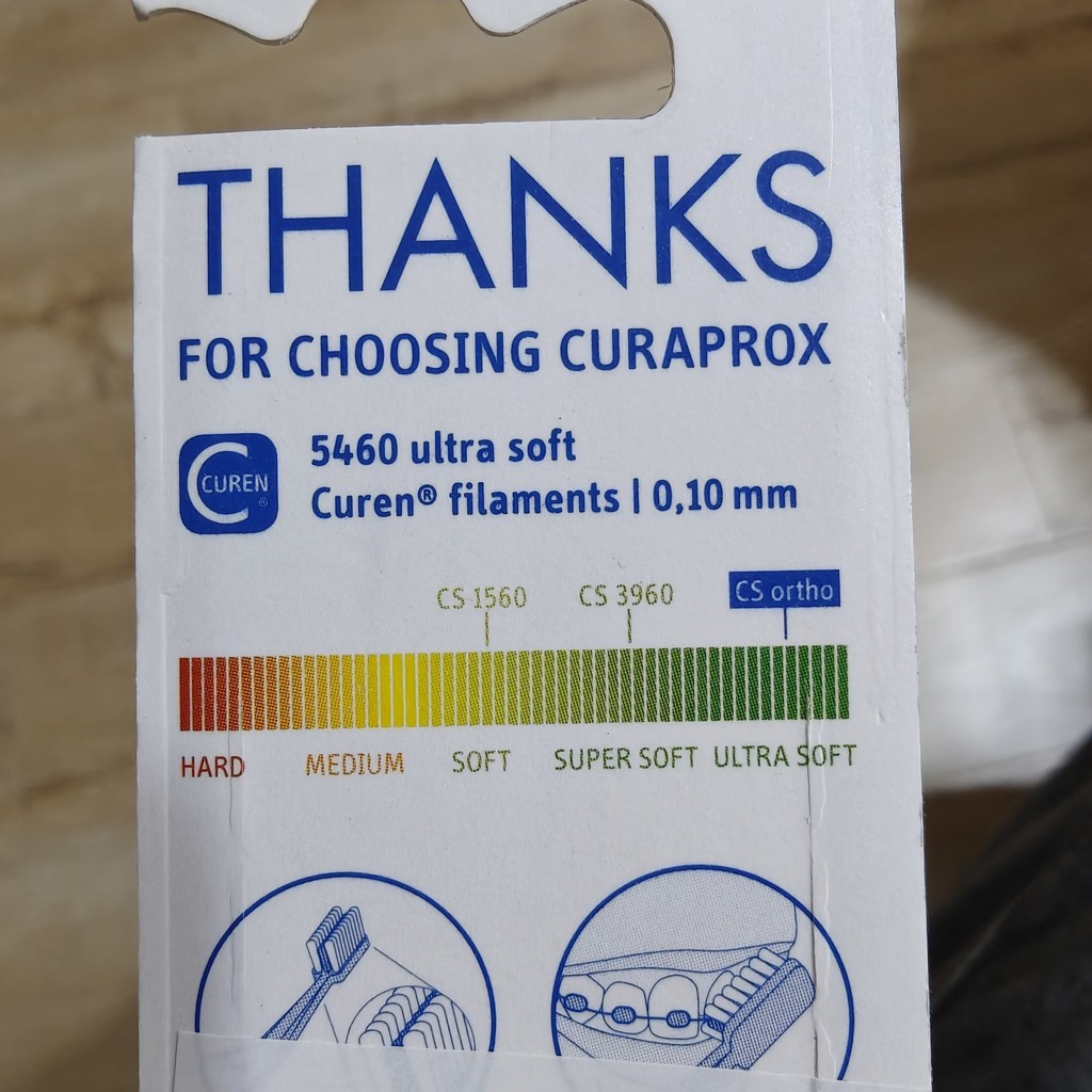 Зубная щётка Curaprox для брекетов