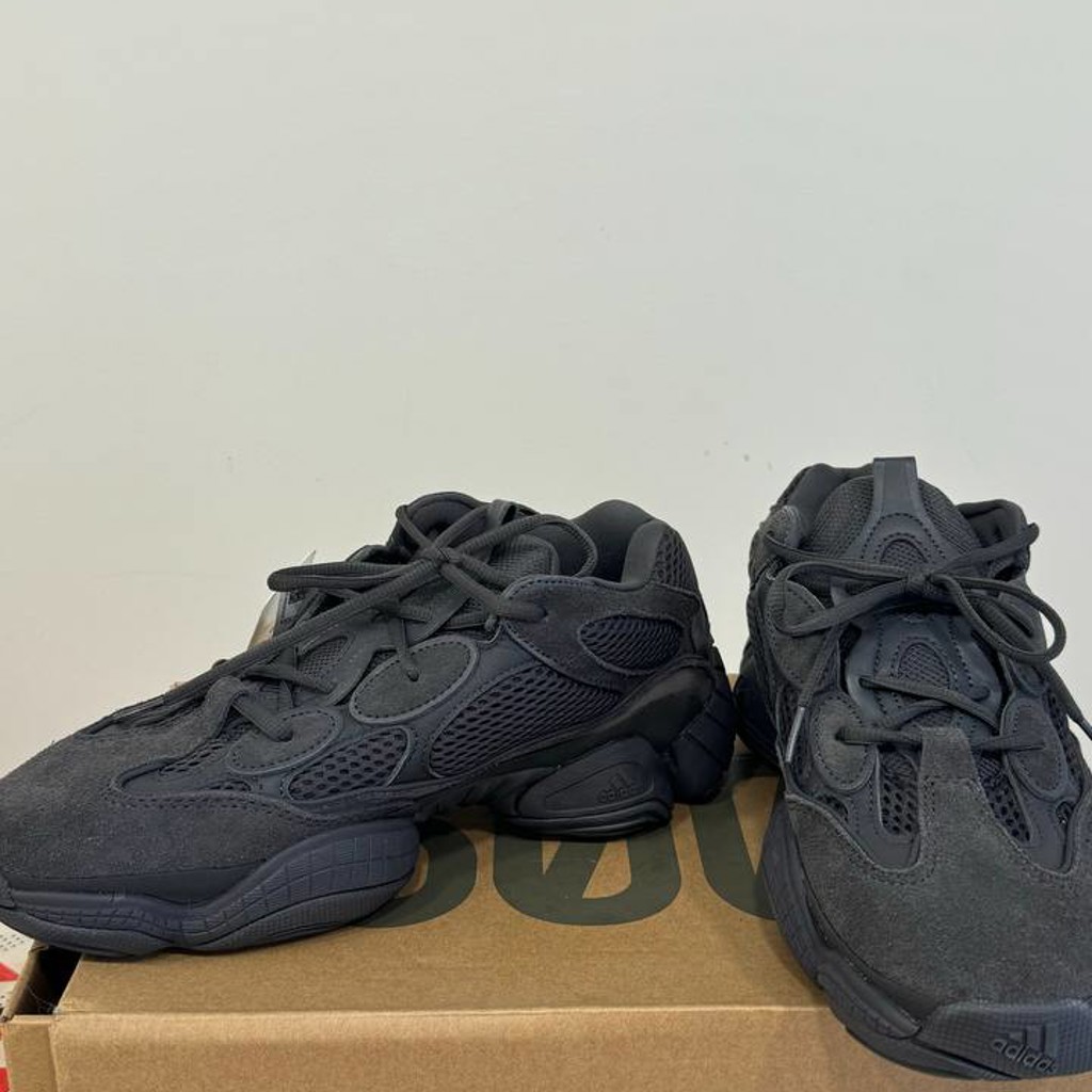 YEEZY 500