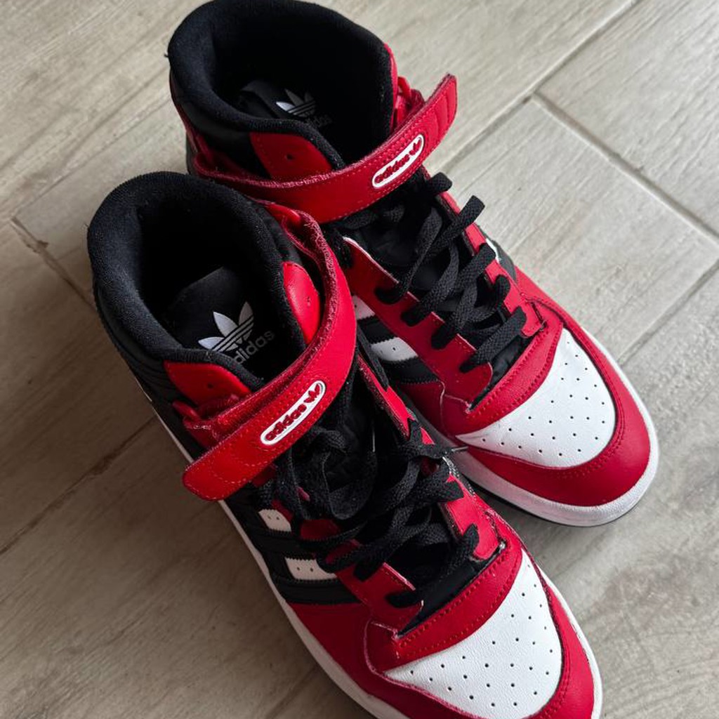 Кроссовки Adidas Originals