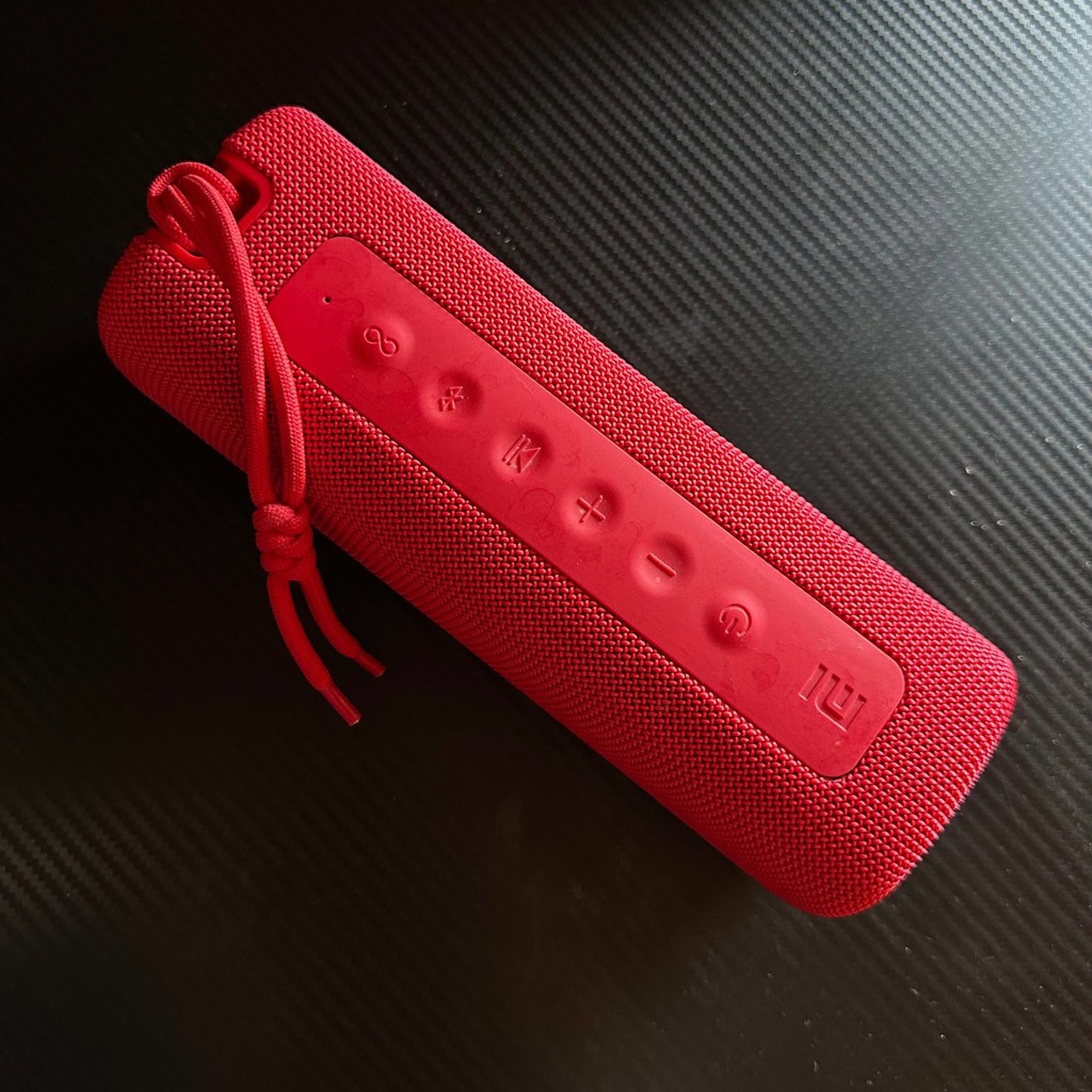 Беспроводная колонка Xiaomi Mi Portable Bluetooth Speaker 16W Red