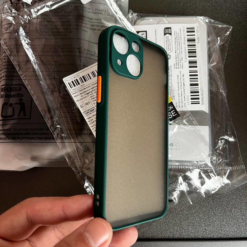 Чехлы для iPhone 13 mini