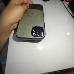 Чехол на iPhone 13 - фото 4
