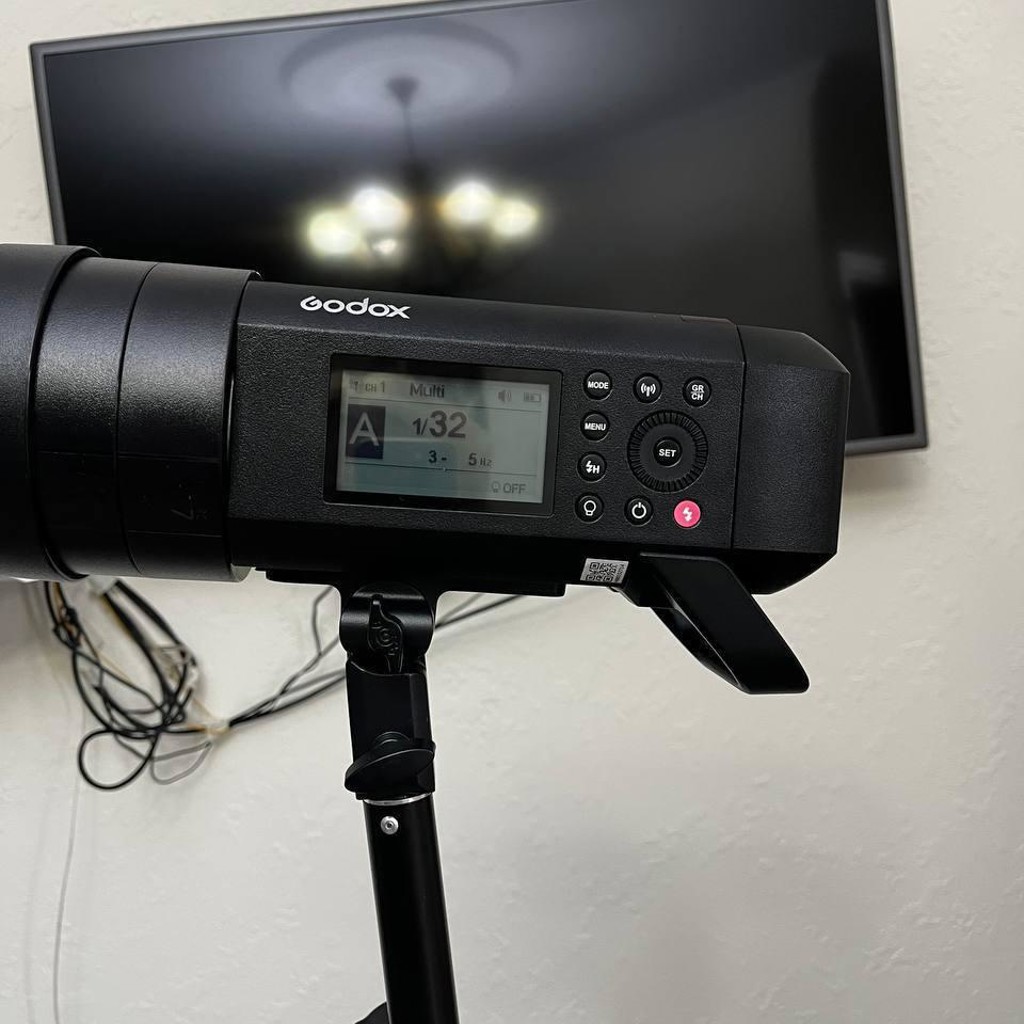 Импульсный свет Godox AD400