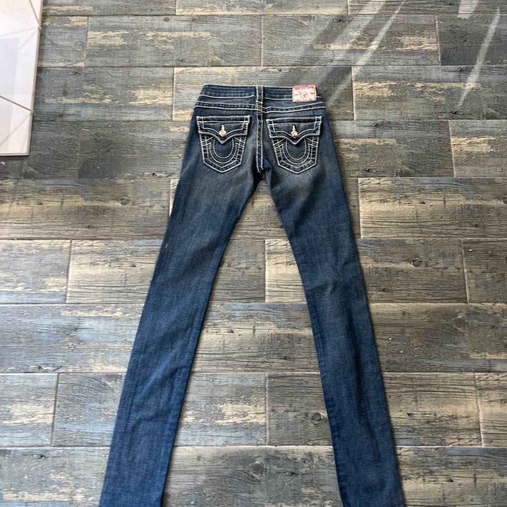 Джинсы True Religion