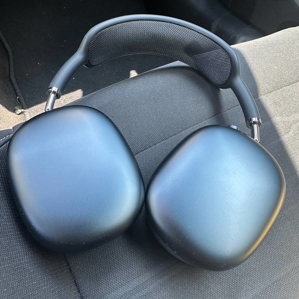 AirPods Max