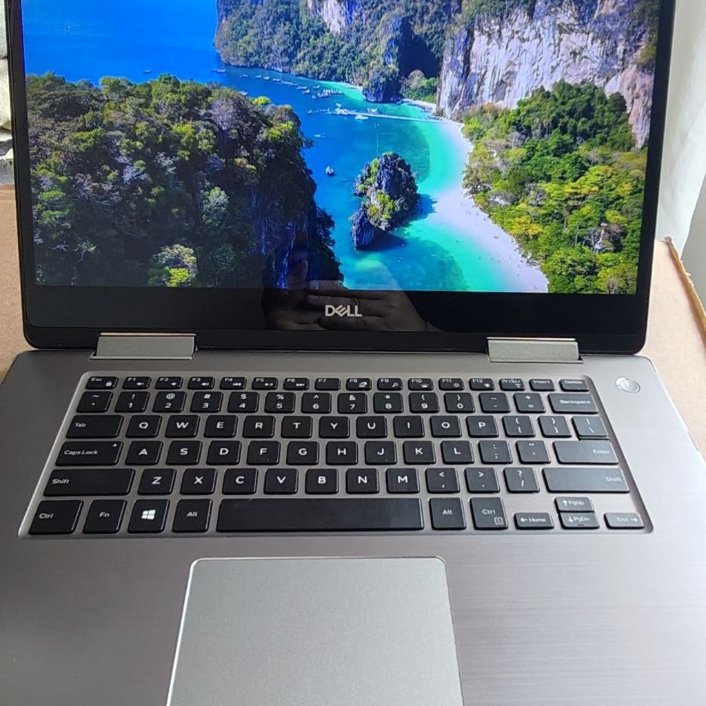 Dell Inspiron 7573