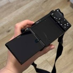 Sony ZV-E10 - фото 3
