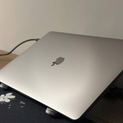 MacBook Pro 16' (2019) Space Gray - фото 4