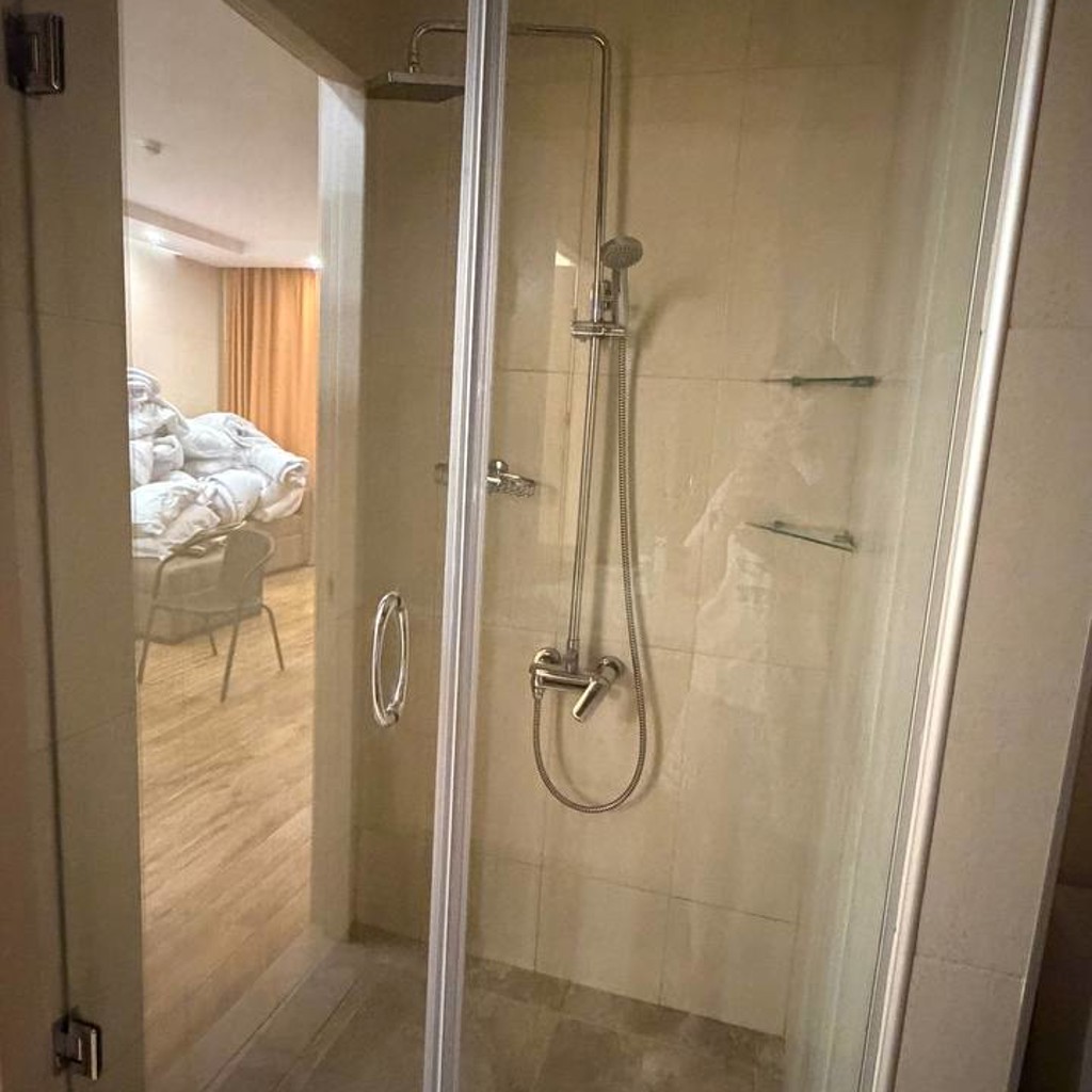 Стекла в ванной