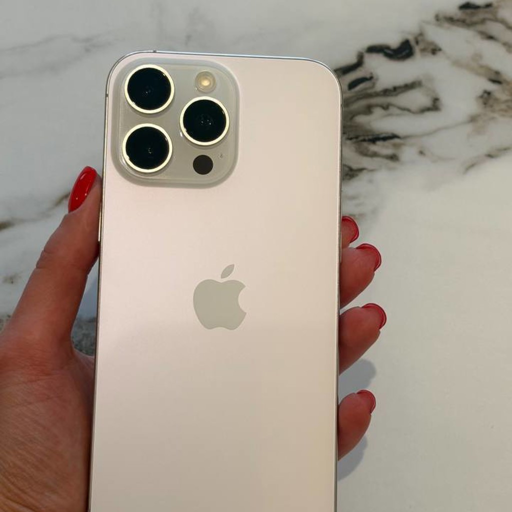 Apple iPhone 16 Pro Max