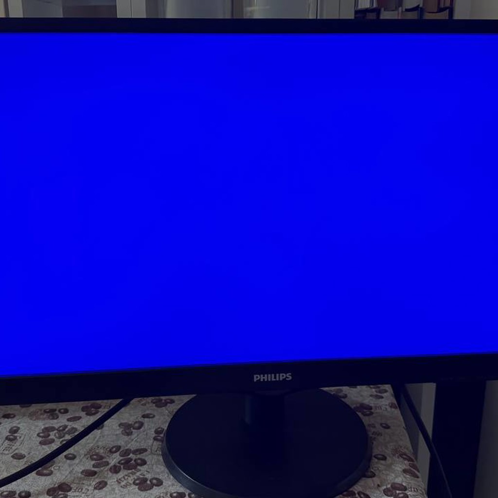 Монитор Philips V-Line 240v5