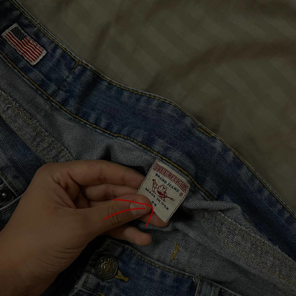 Джинсы True Religion