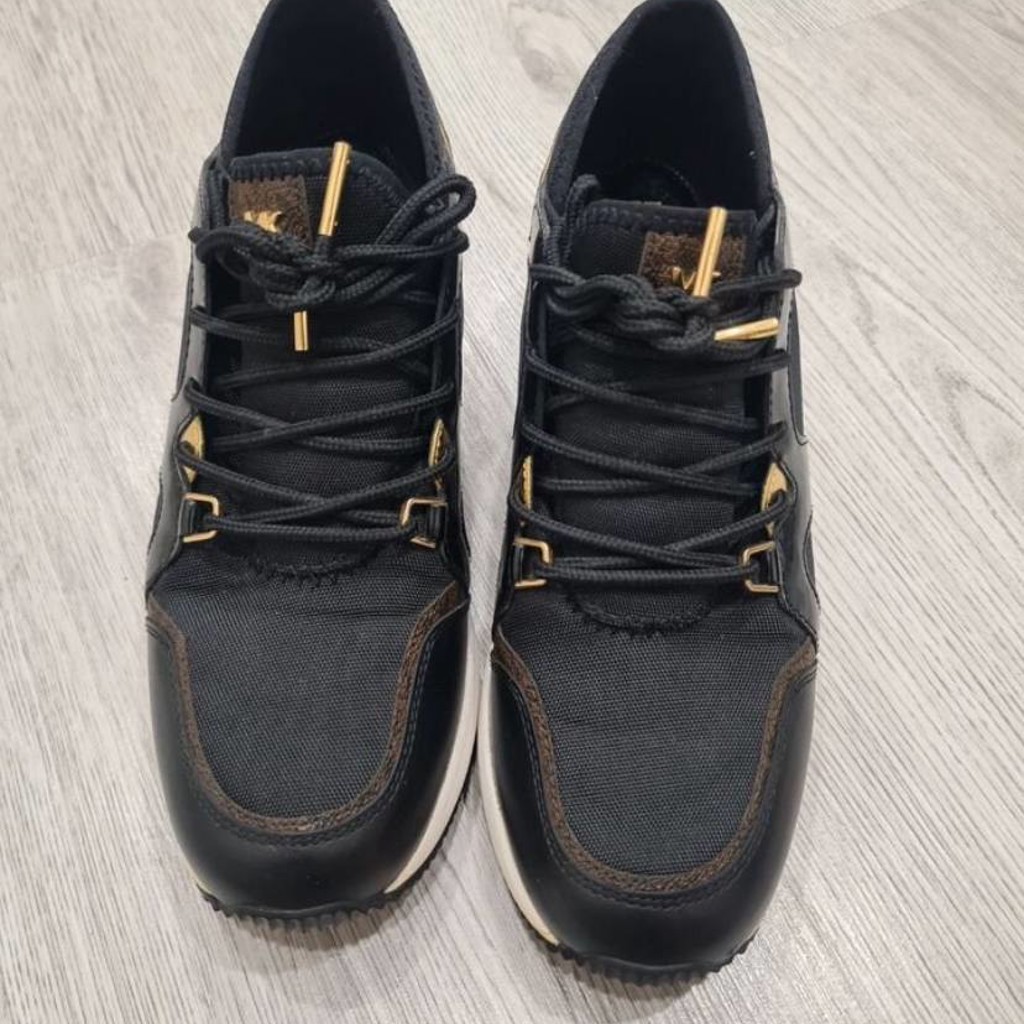 Кроссовки Michael Kors