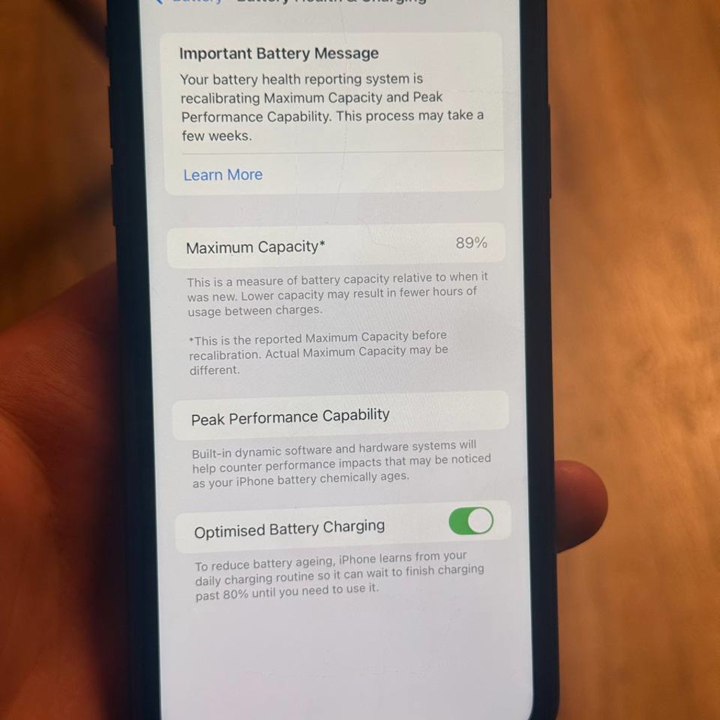 Телефон Iphone 11