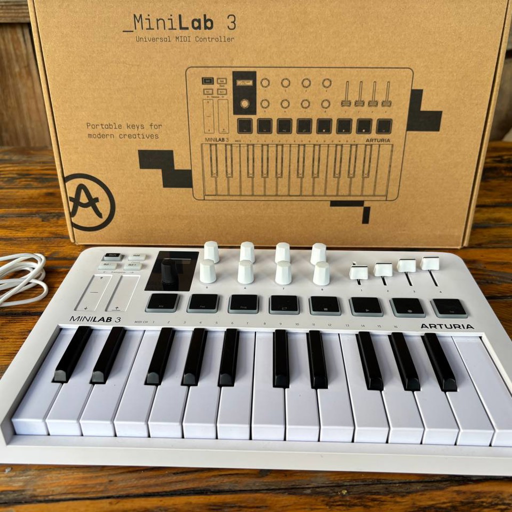 Arturia minilab 3