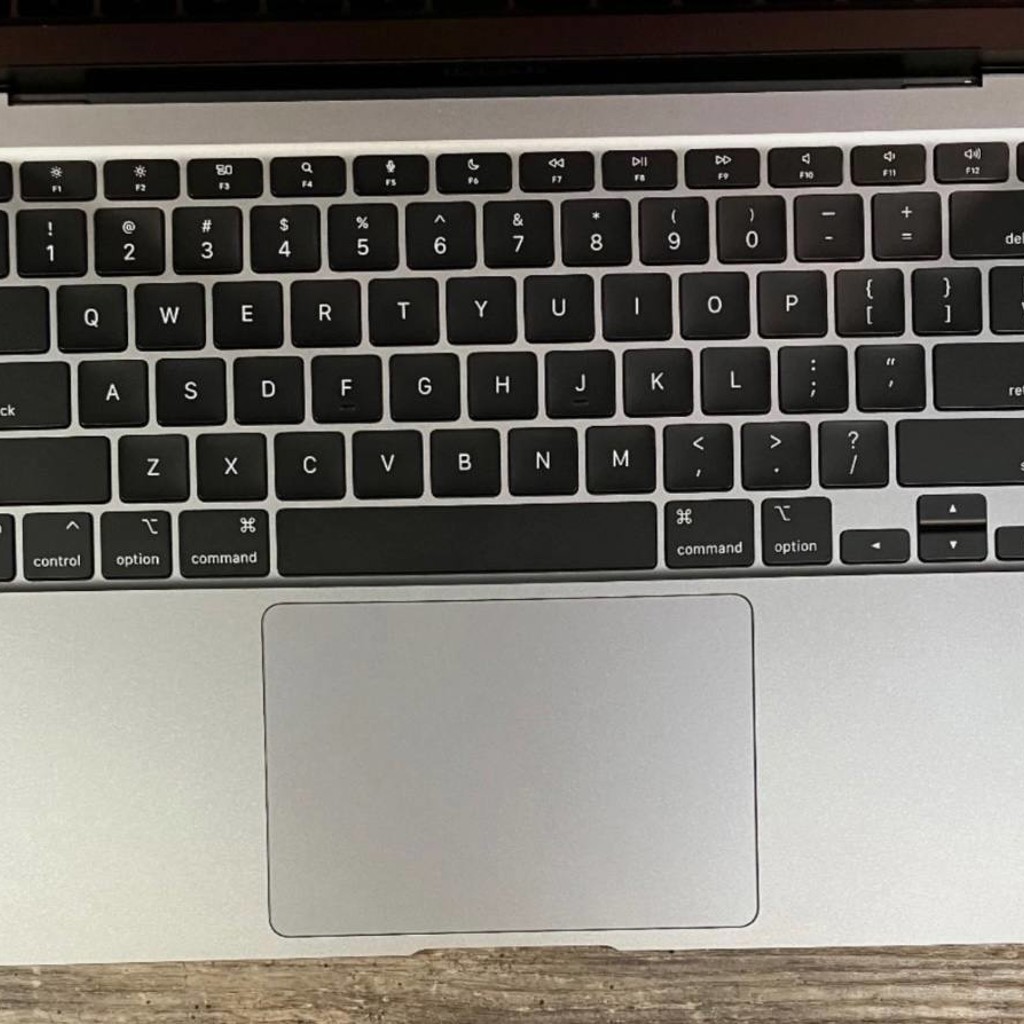 MacBook Air M1