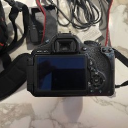 Canon EOS 600D - фото 4