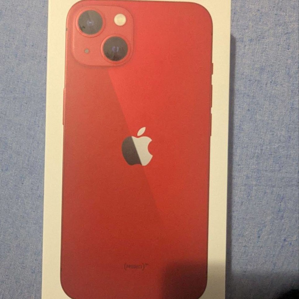 IPhone 13 Red