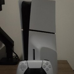 PlayStation 5 Slim - фото 2