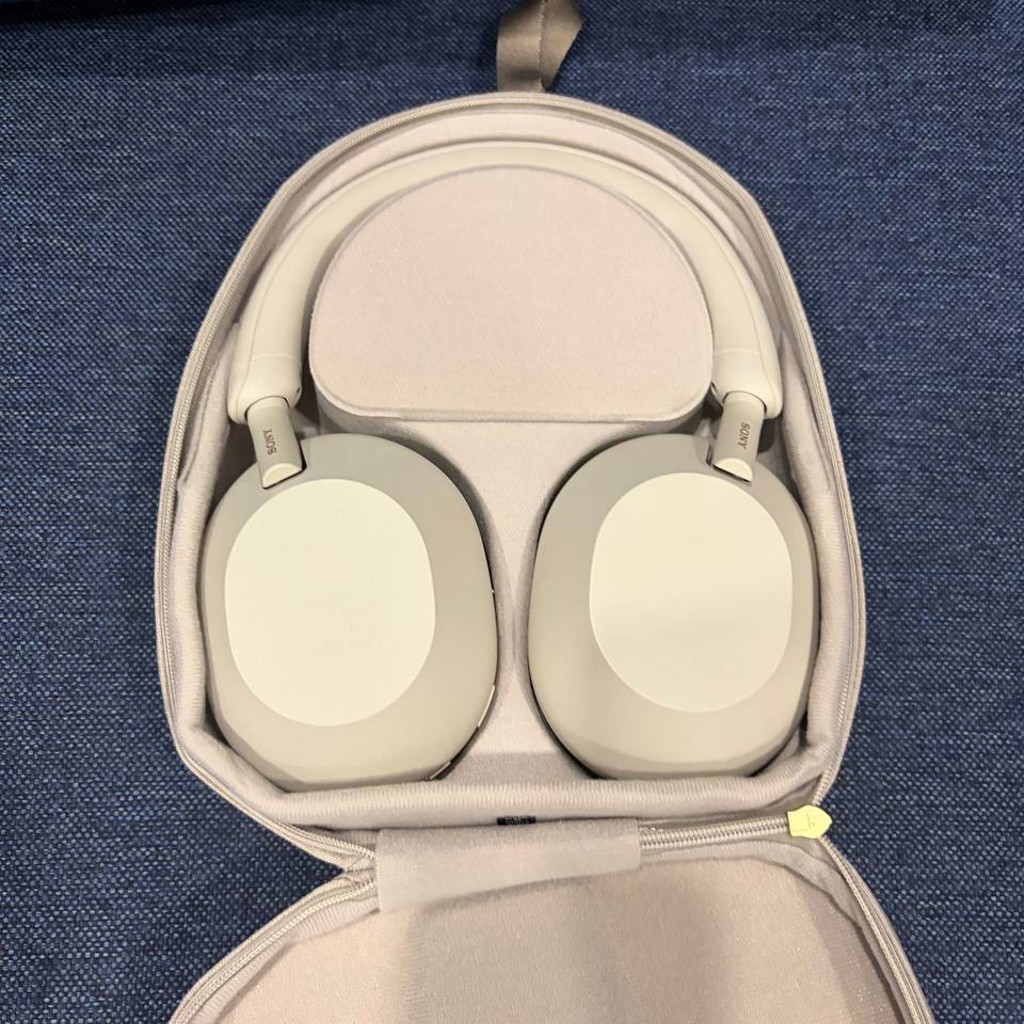 Наушники SONY WH1000xm5