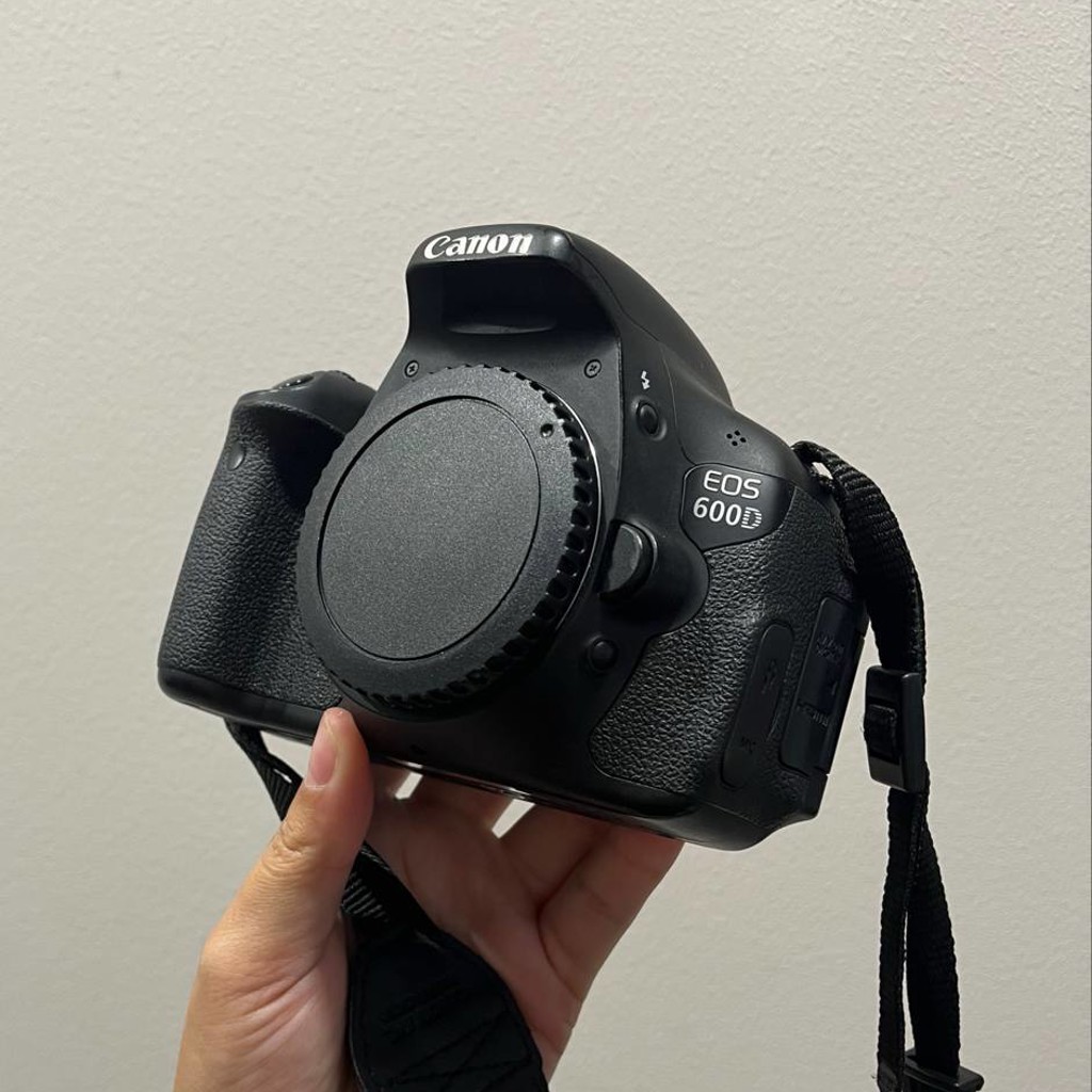 Фотоаппарат Canon EOS 600D