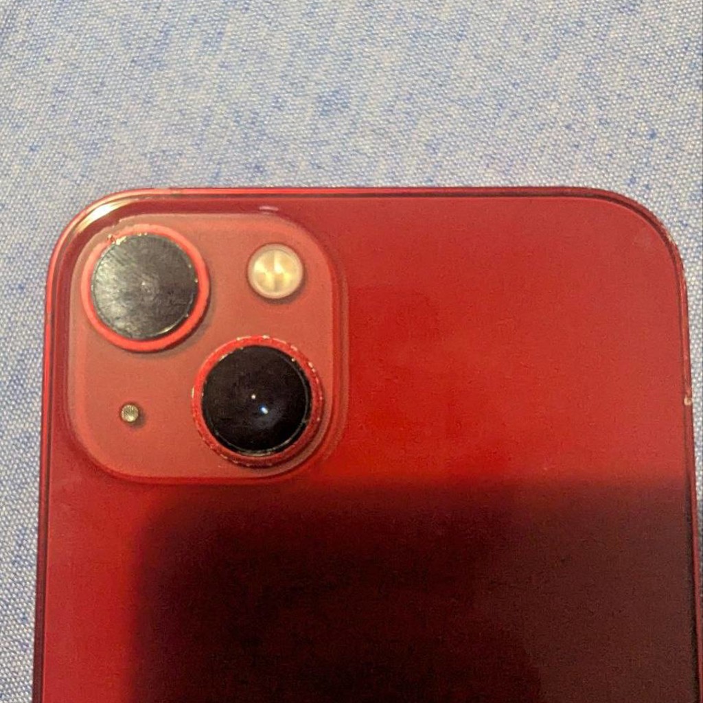 IPhone 13 Red