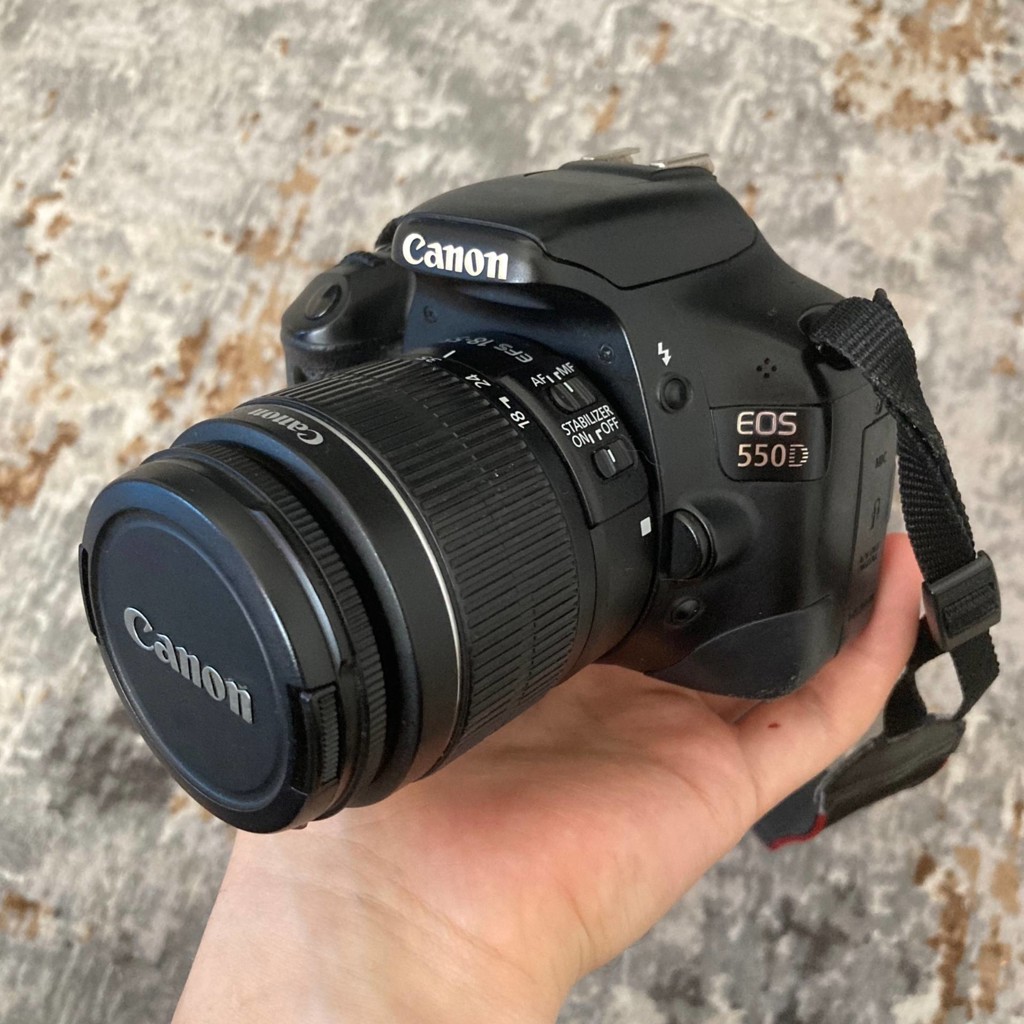 Фотоаппарат Canon EOS 550D