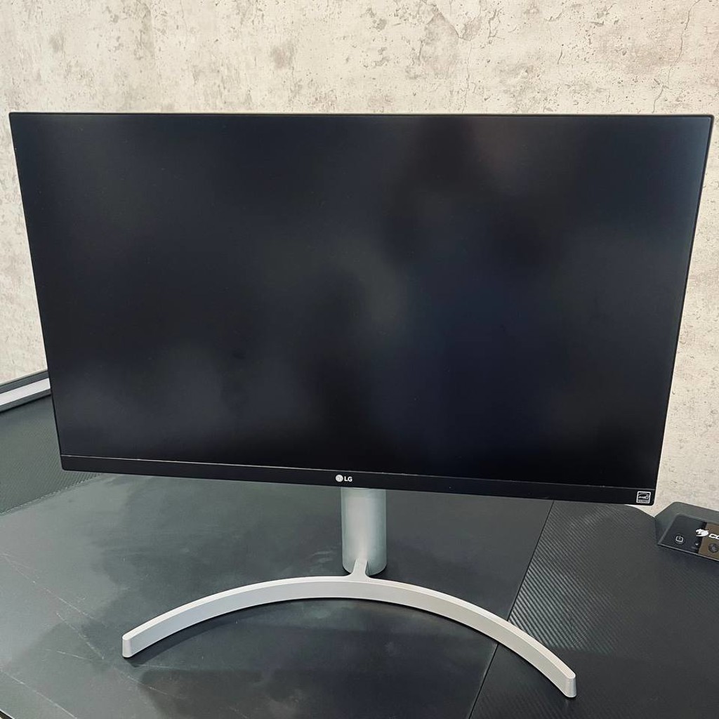 4K-монитор LG 27UL650-W