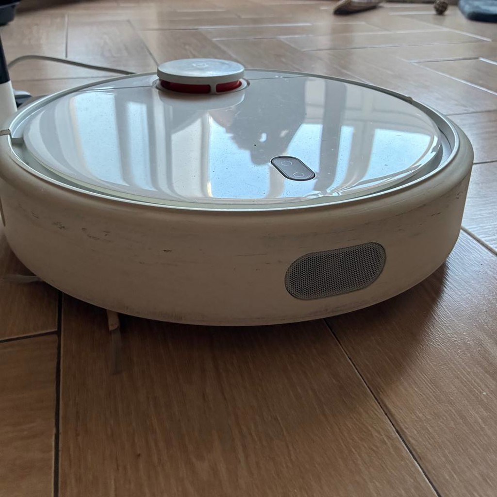 Робот-пылесос Xiaomi Mi Robot Vacuum