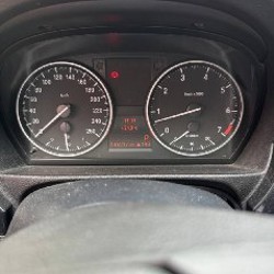 BMW 320i - фото 2