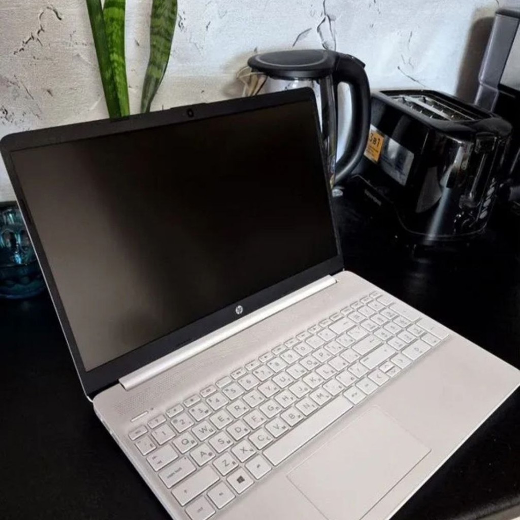 Ноутбук HP Laptop 15