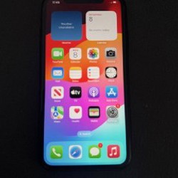 Телефон Iphone xr - фото 5