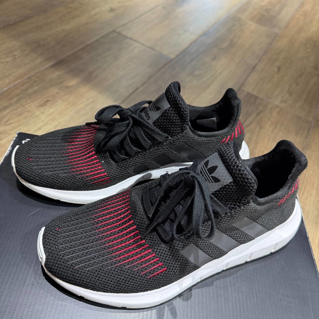 Adidas Swift Run