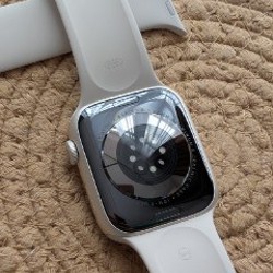 Apple Watch Series 8 - фото 2
