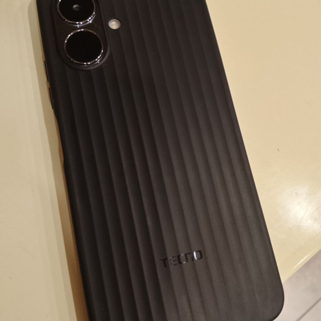 Смартфон Tecno spark go2