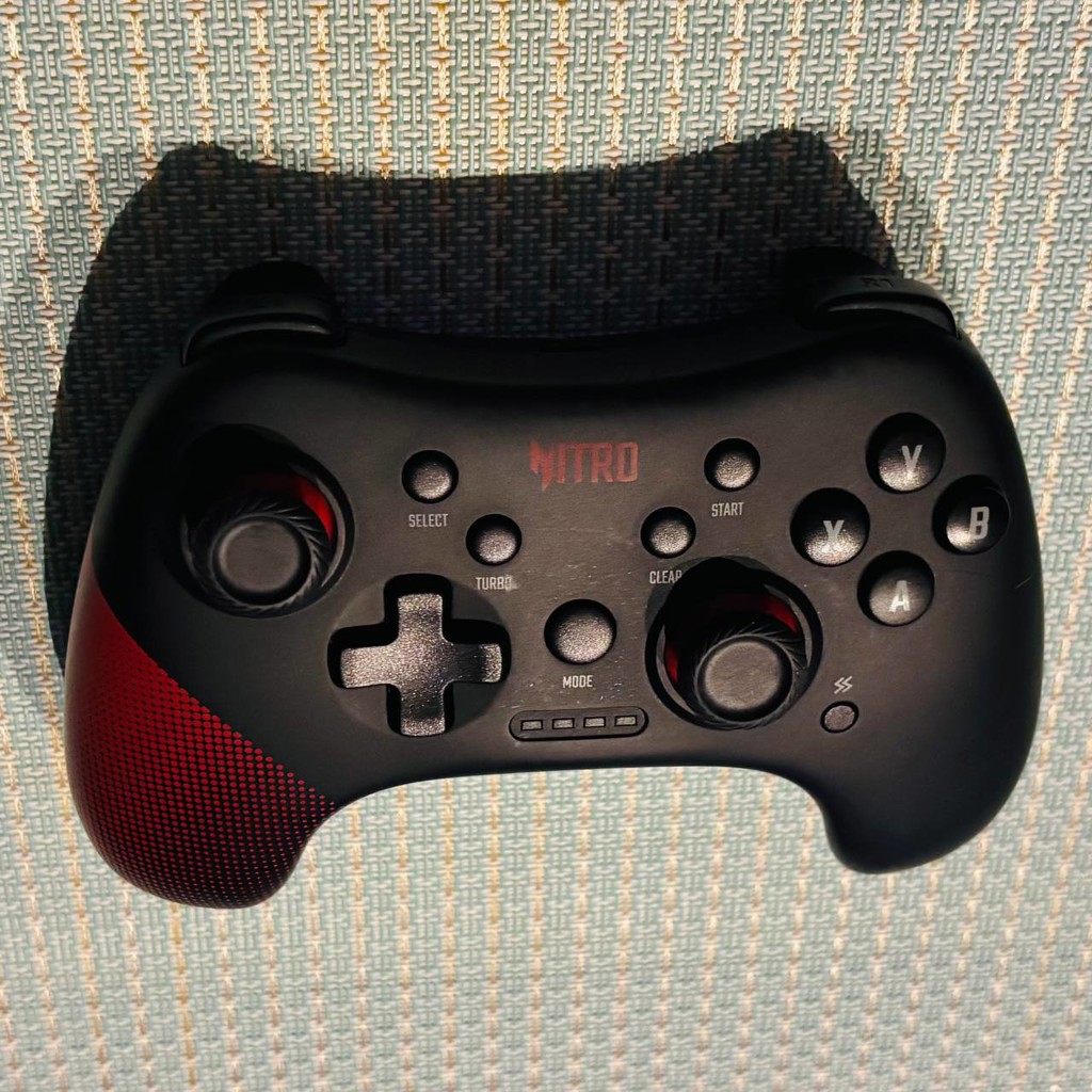 Игровой контроллер Acer Nitro Gaming Controller