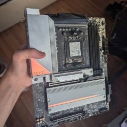 Материнская плата Gigabyte B650 AERO G - фото 3