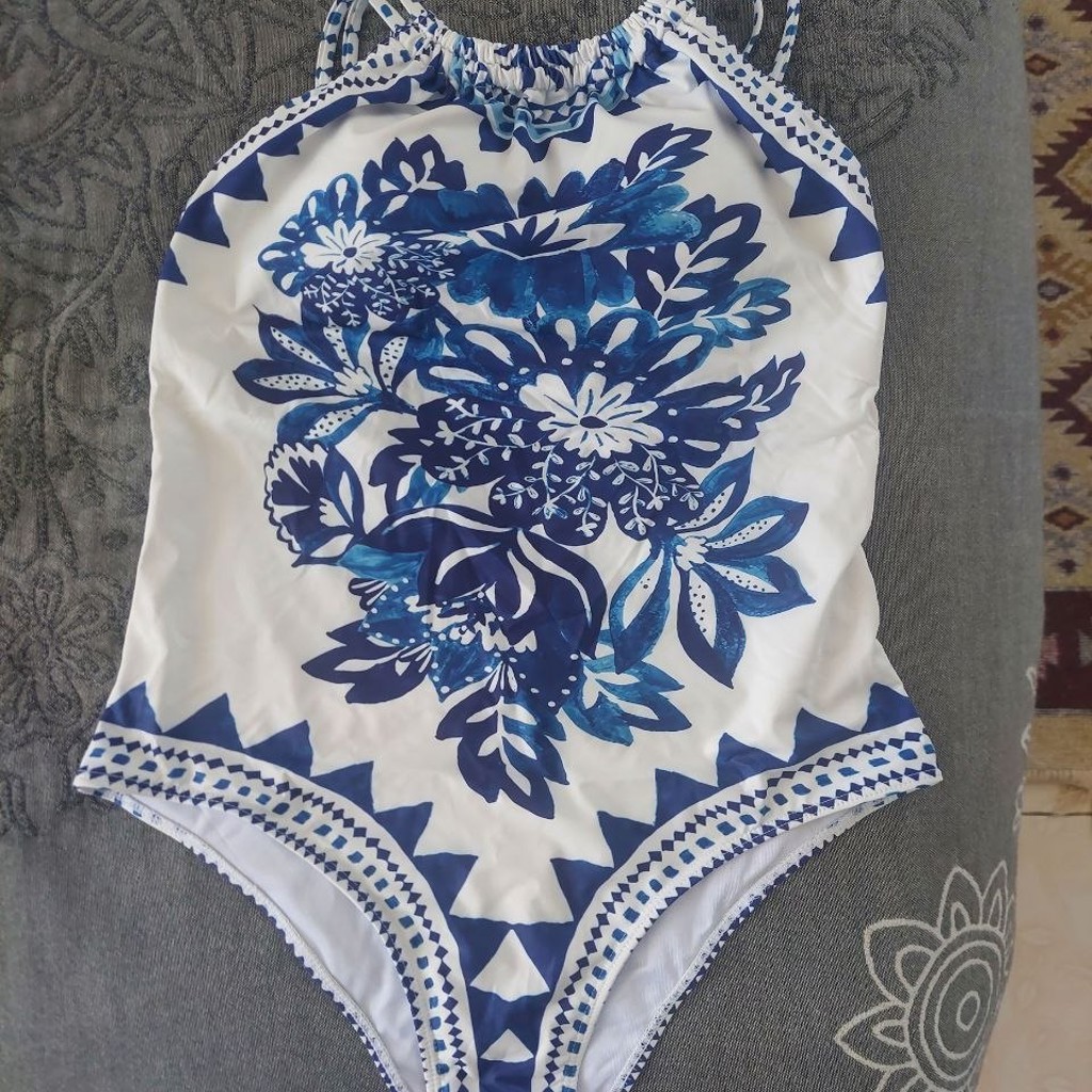 Модный купальник