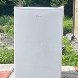 Мини-холодильник Hyundai RHM92DW1 - фото 2