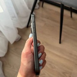 IPhone 15 Pro Max - фото 1