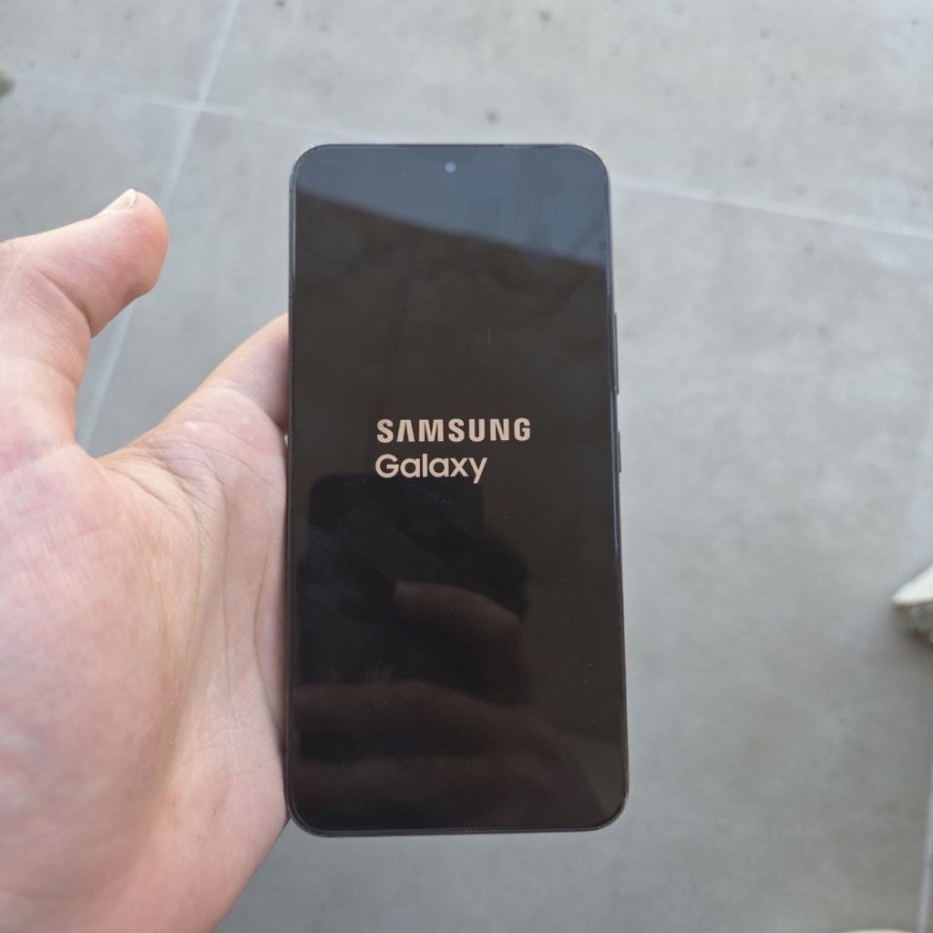 Samsung S22