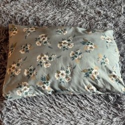 Подушка с цветочным принтом - фото 3